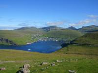 Blick auf Vestmanna mit Vestmannabucht_Insel Streymoy